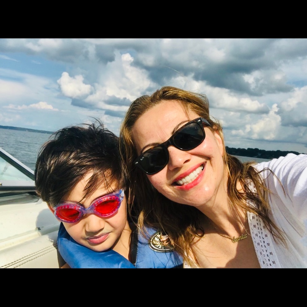 Meet your Posher, Deniz